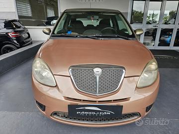 Lancia Ypsilon 1.2 Oro Giallo