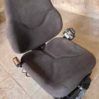 Sedile meccanico per trattore