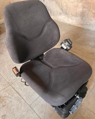 Sedile meccanico per trattore