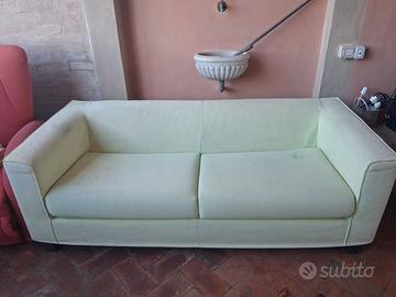 Divano 2 posti
