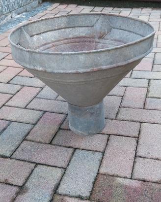 imbuto acqua pluviale vintage 