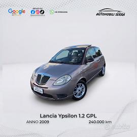 Lancia Ypsilon 1.4 Argento Ecochic GPL