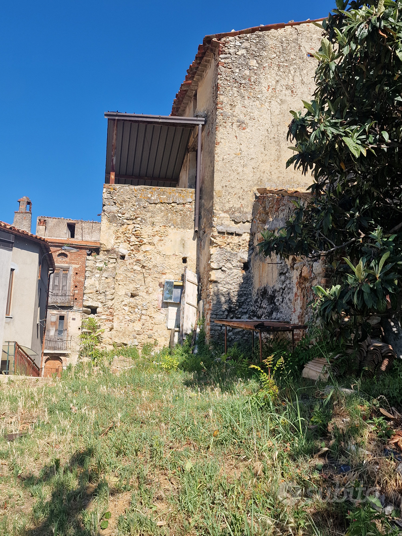 Fabbricato a Sant'Ippolito con terreno - Vista 4