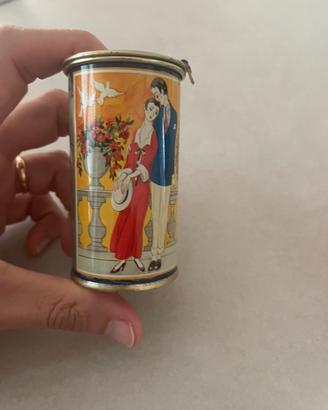 Rara scatola cilindrica caramelle Vergani Cremona