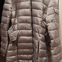 Piumino al ginocchio colore argento 