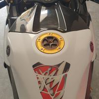 Yamaha YZF R1 - 2011