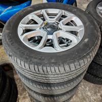 Cerchi in lega R16 Fiat 500x completi di gomme 80%