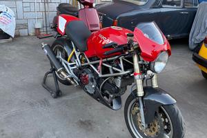 Ducati Monster 900