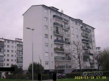 Immobile in asta di 99 m² con 4 locali a Venaria R