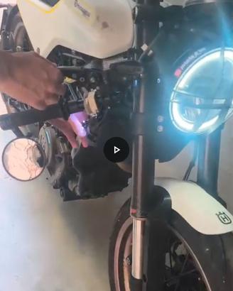 Ricambi Husqvarna Vitpilen Svartpilen 401 /KTM 390
