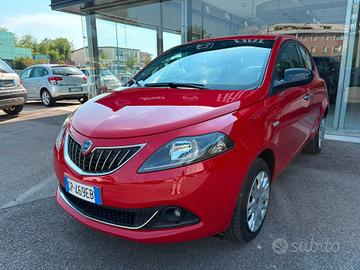 Lancia Ypsilon 1.0 FireFly 5 porte S&S Hybrid Gold