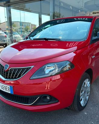 Lancia Ypsilon 1.0 FireFly 5 porte S&S Hybrid Gold