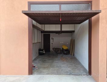 Box Singolo H. 3 mt con Soppalco per Oggetti