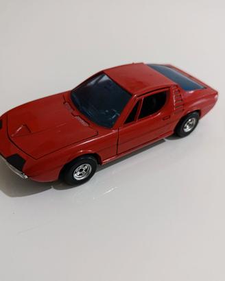 Modellino Alfa Romeo Montreal - Politoys 1:25