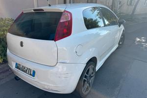 Fiat Grande Punto - da riparare o per pezzi