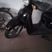 Scarabeo 150 nero