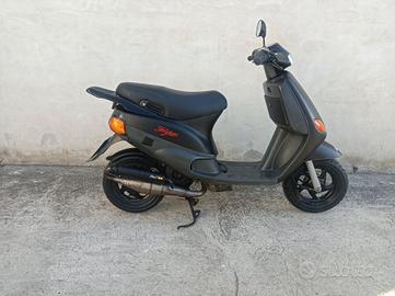 piaggio zip