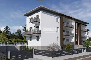 UNITA' SINGOLA 4 LOCALI CON DOPPI SERVIZI E GIARDI