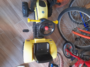 Trattore bici a pedali con escavatore rimovibile