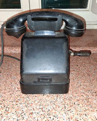 Telefono d tavolo a batteria locale anni 40/50