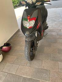 Scooter aprilia sr motard 2 tempi