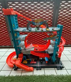 Hot Wheels City Garage delle Acrobazie