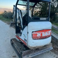 Miniescavatore BOBCAT 322