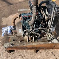 Motore Kubota serie Super Mini mod. D722 con pompa