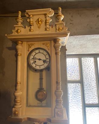 Orologio a pendolo da parete