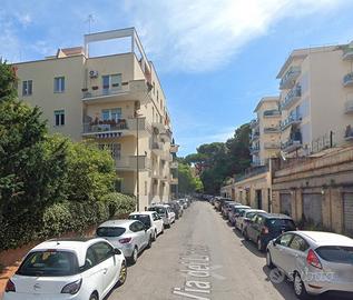 Montagnola elegante trilocale arredato