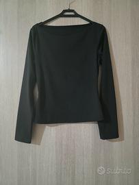 maglia nera elasticizzata