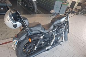 Harley-Davidson Sportster Iron 883