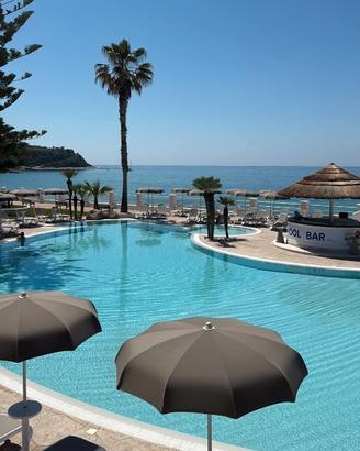 Villa fronte mare a 30 metri dalla spiaggia in loc