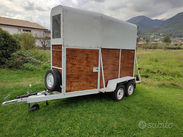 Trailer trasporto cavalli