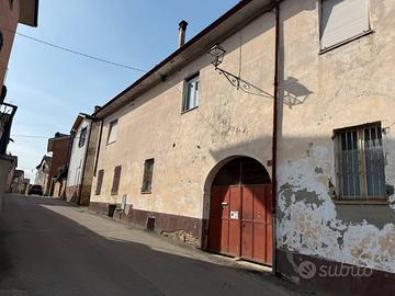 Cascina sa ristrutturare