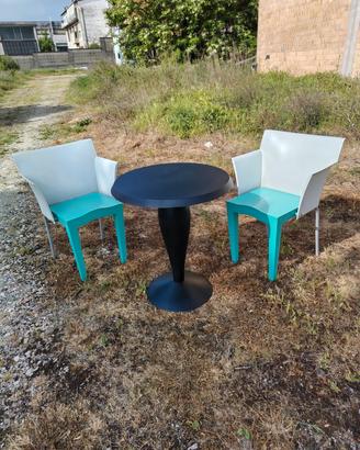 4poltroncine più tavolo Kartell
