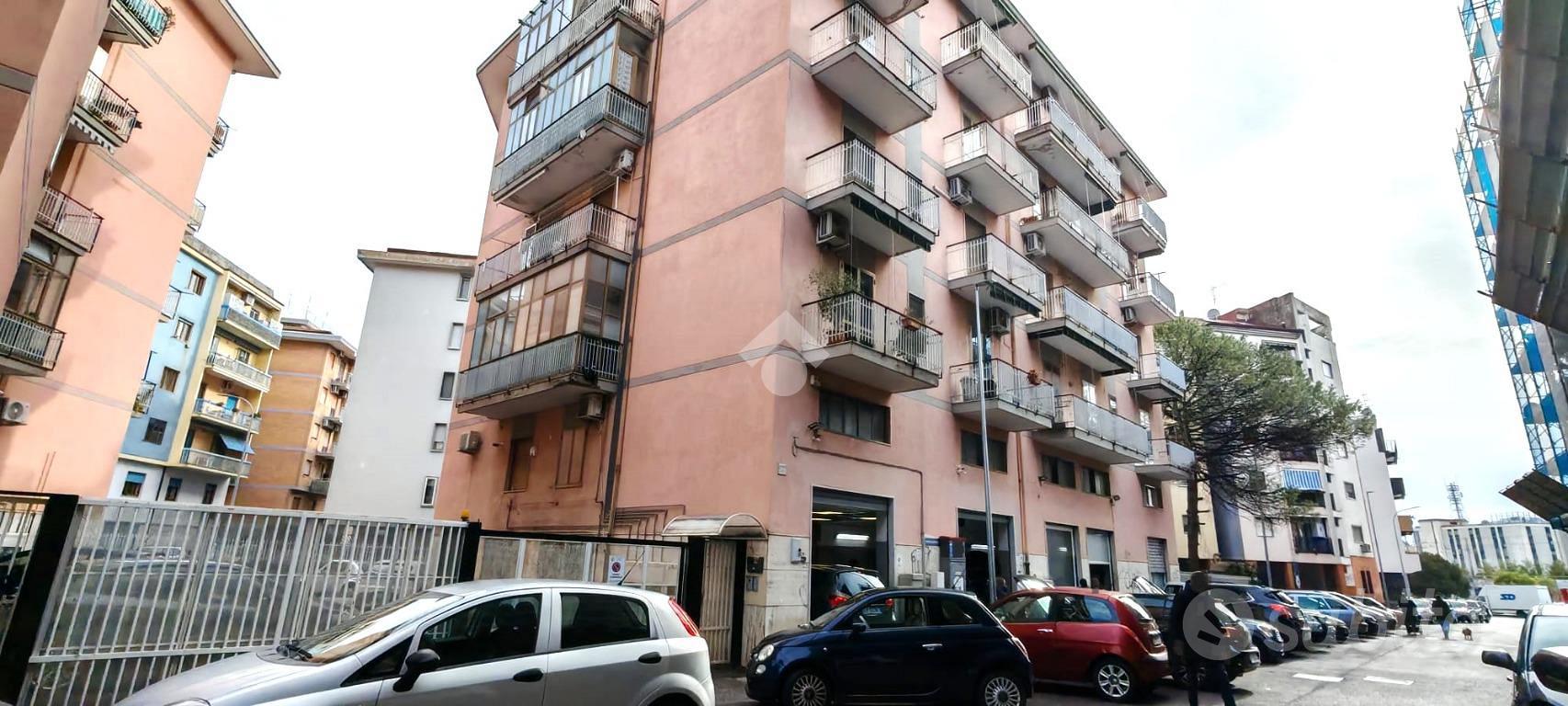 3 LOCALI A SALERNO - Vista 5
