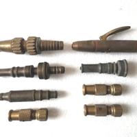 Lotto di lance per annaffiare il giardino vintage