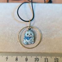 Gattino, pendente in oro miniato Gabriella Rivalta