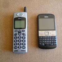 Lotto 2 cellulari NEC DB2000 e NOKIA E5-00