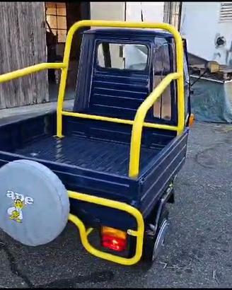piaggio ape cross totalmente  restaurato 