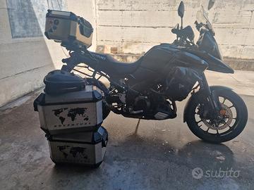 Moto Suzuki 