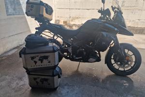 Moto Suzuki 
