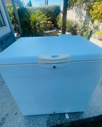 Congelatore a pozzeto Whirlpool
