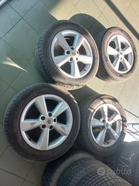 cerchi In Lega 17  con gomme Nissan Qashqai 