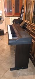 Pianoforte Roland HP 700 completo