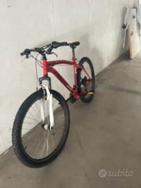 Bicicletta Mountaine Bike