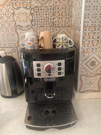 Macchina del caffé Magnifica S De Longhi