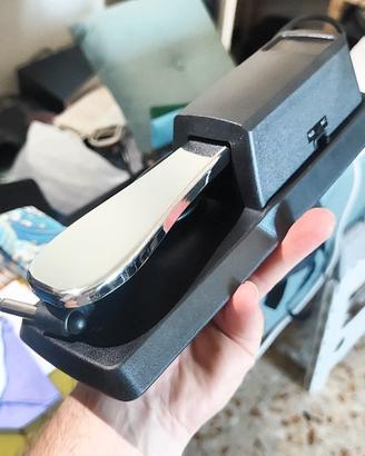 Pedali damper-sustain per tastiera-pianoforte