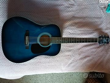 Chitarra acustica come nuova con custodia